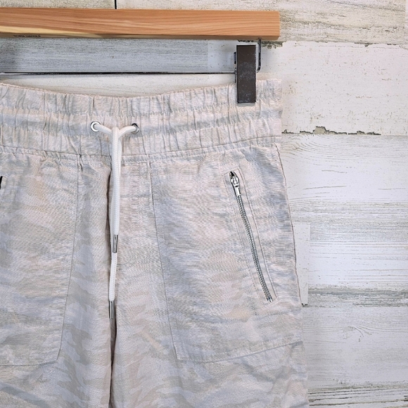 Athleta Cabo Tide Camo Linen Jogger 2 Neutral Summer Lightweight Pant Relaxed - Picture 8 of 16